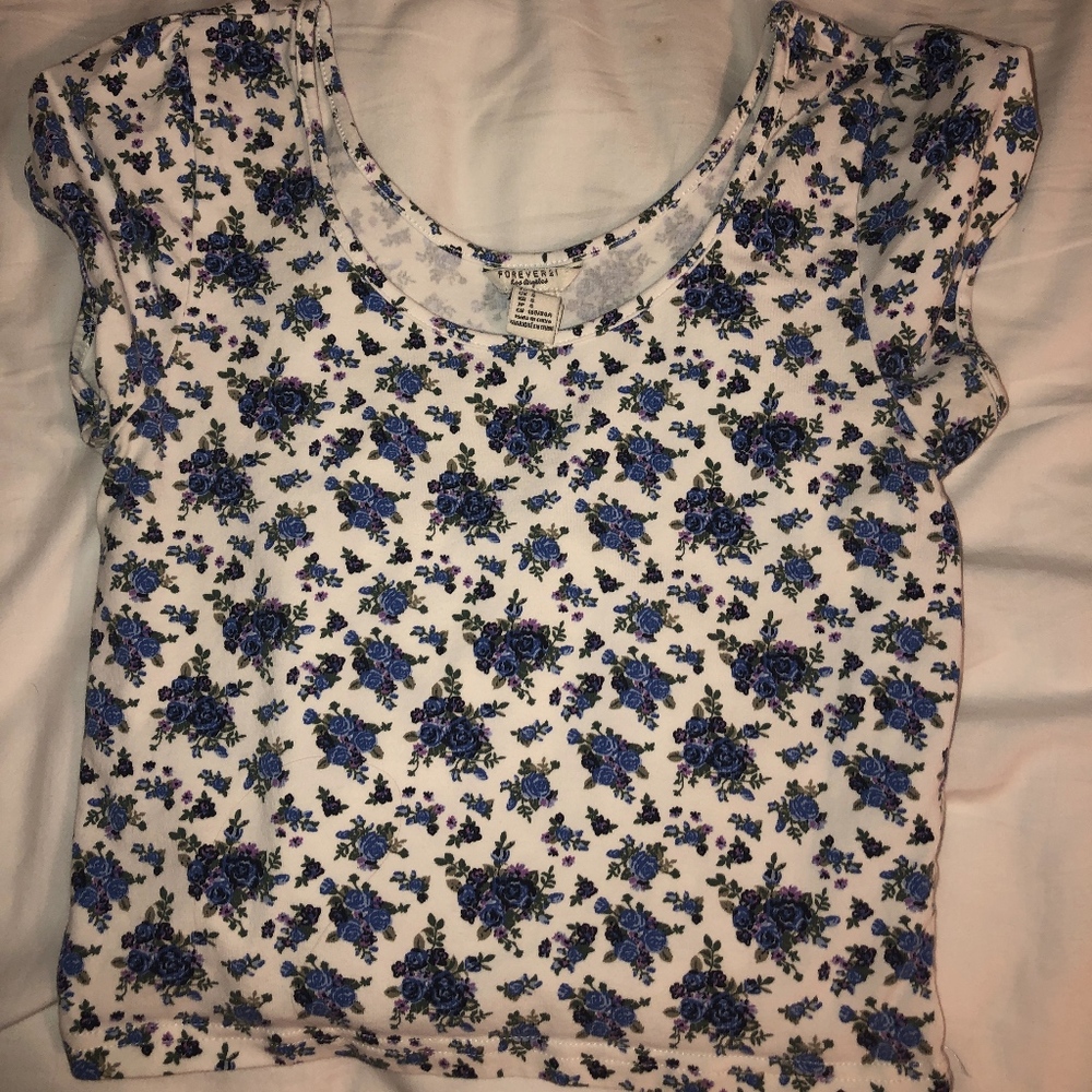 Cropped swoop neck t shirt